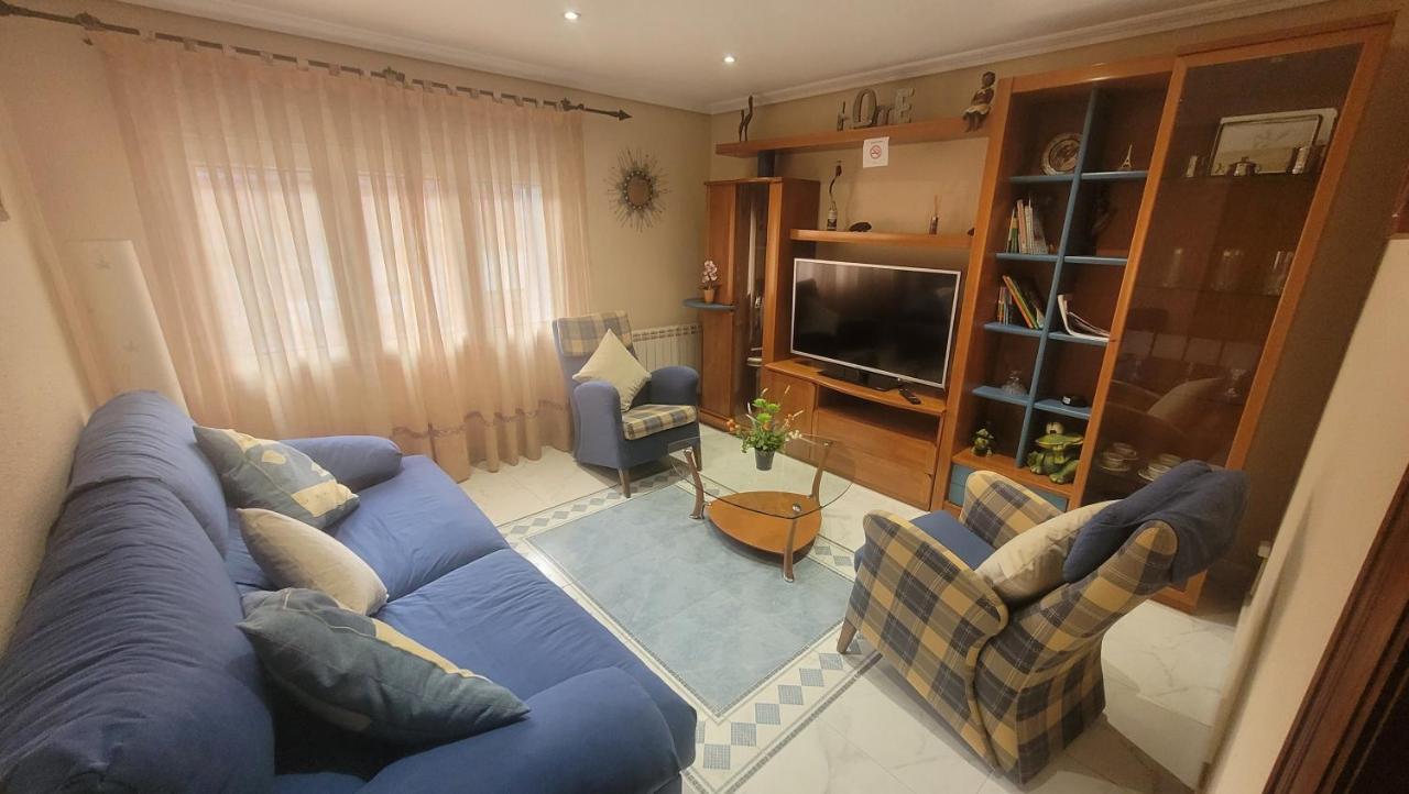 El Trasgu De Laviada A 300M Playa, Puerto, Acuario Apartment Gijón Exterior foto